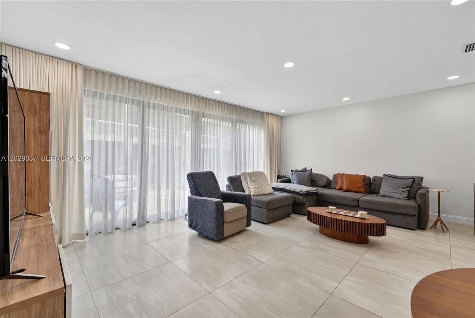 MARINA COVE AT HARBOR VIL - Residential Lease