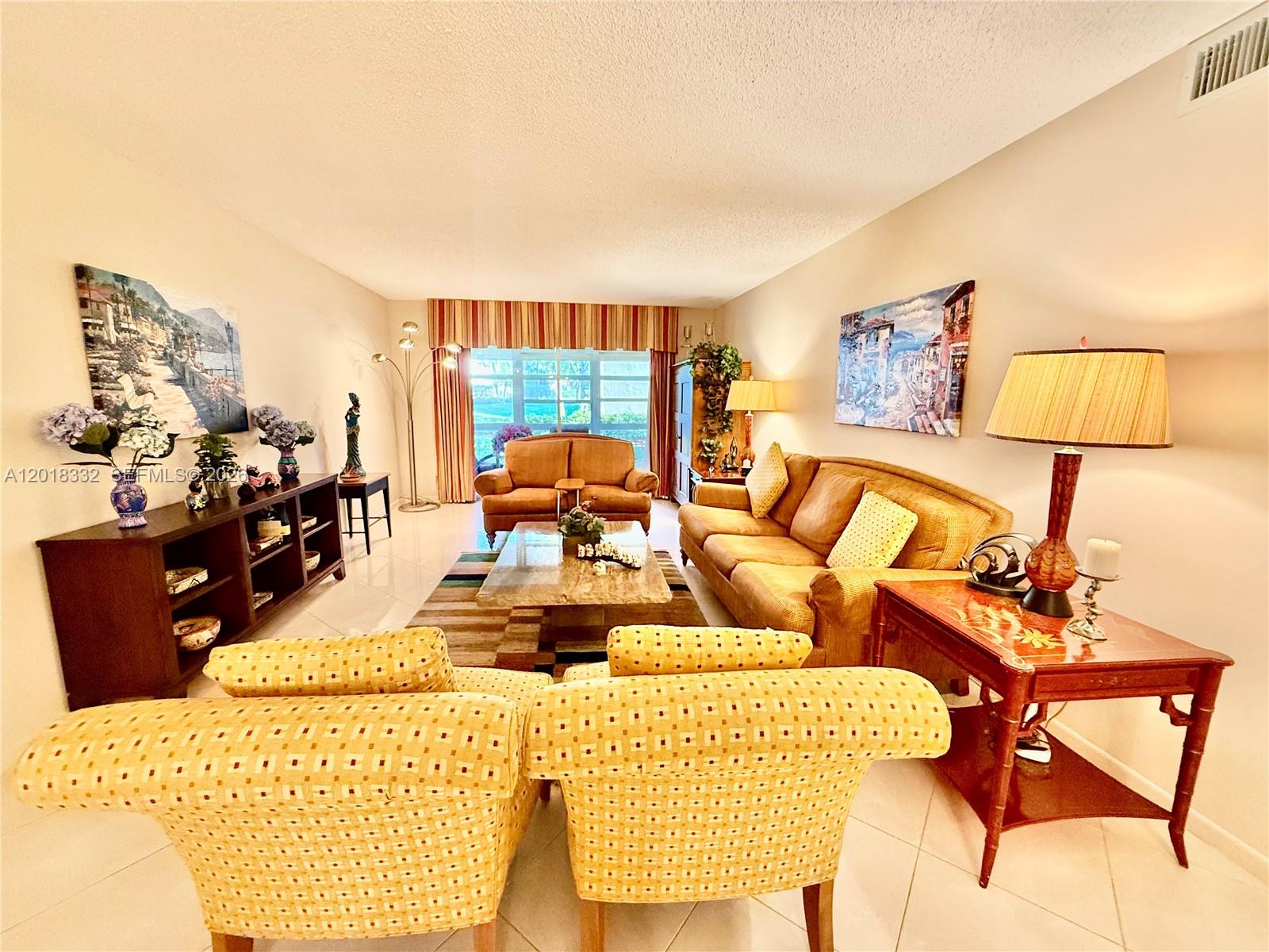 LUCAYA VILLAGE 1-B CONDO - Residential