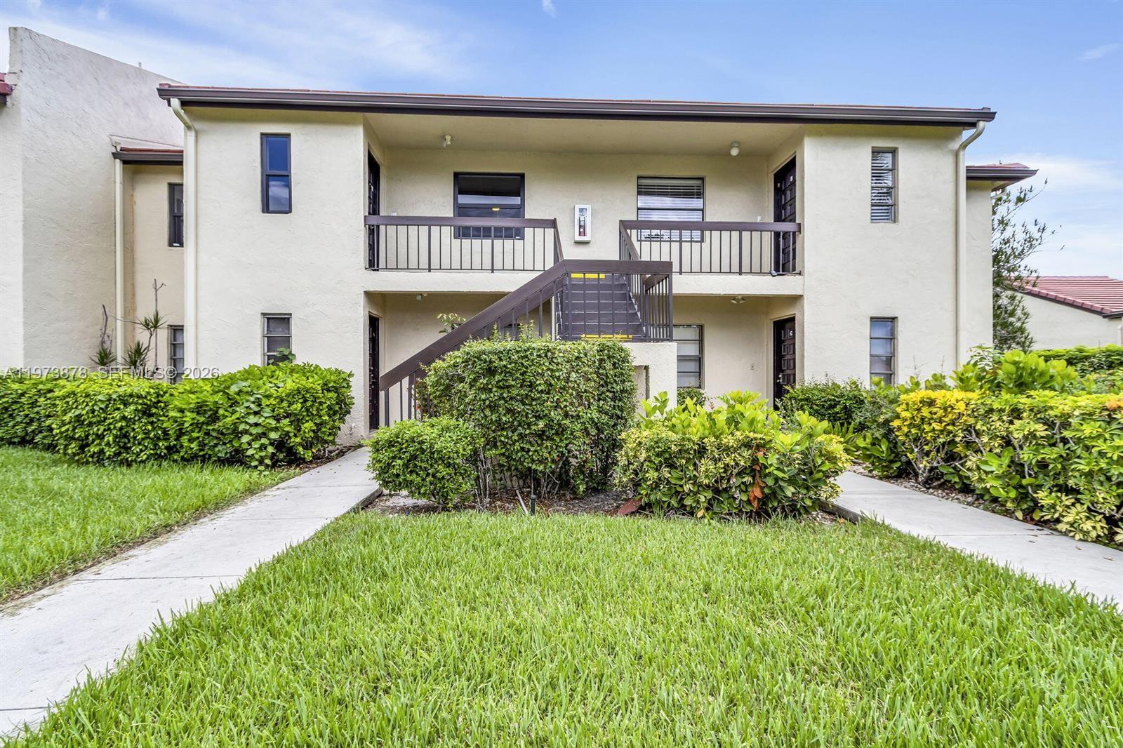 FAIRWAYS OF BOCA LAGO CON - Residential