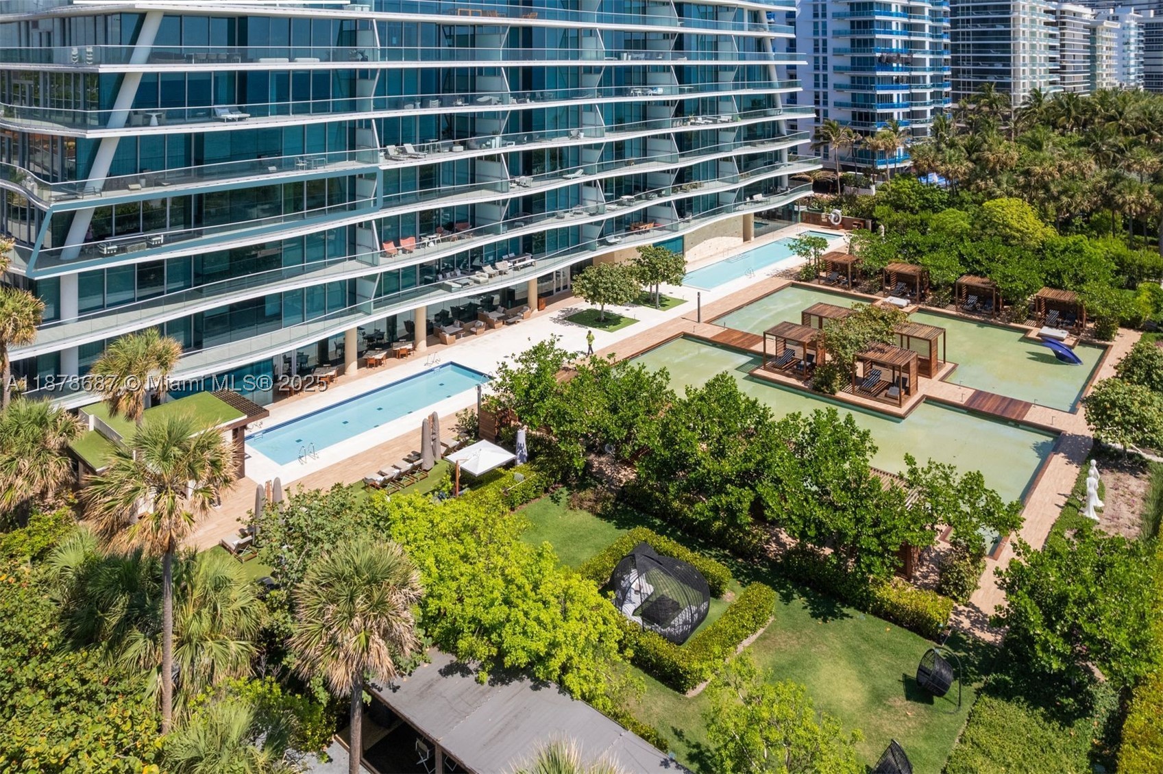 ALTOS DEL MAR NO. 5 - Residential