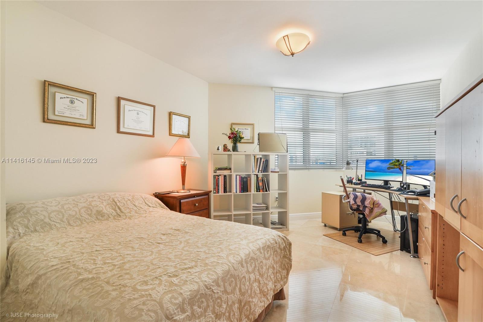 HAMPTONS SOUTH CONDO - Residential