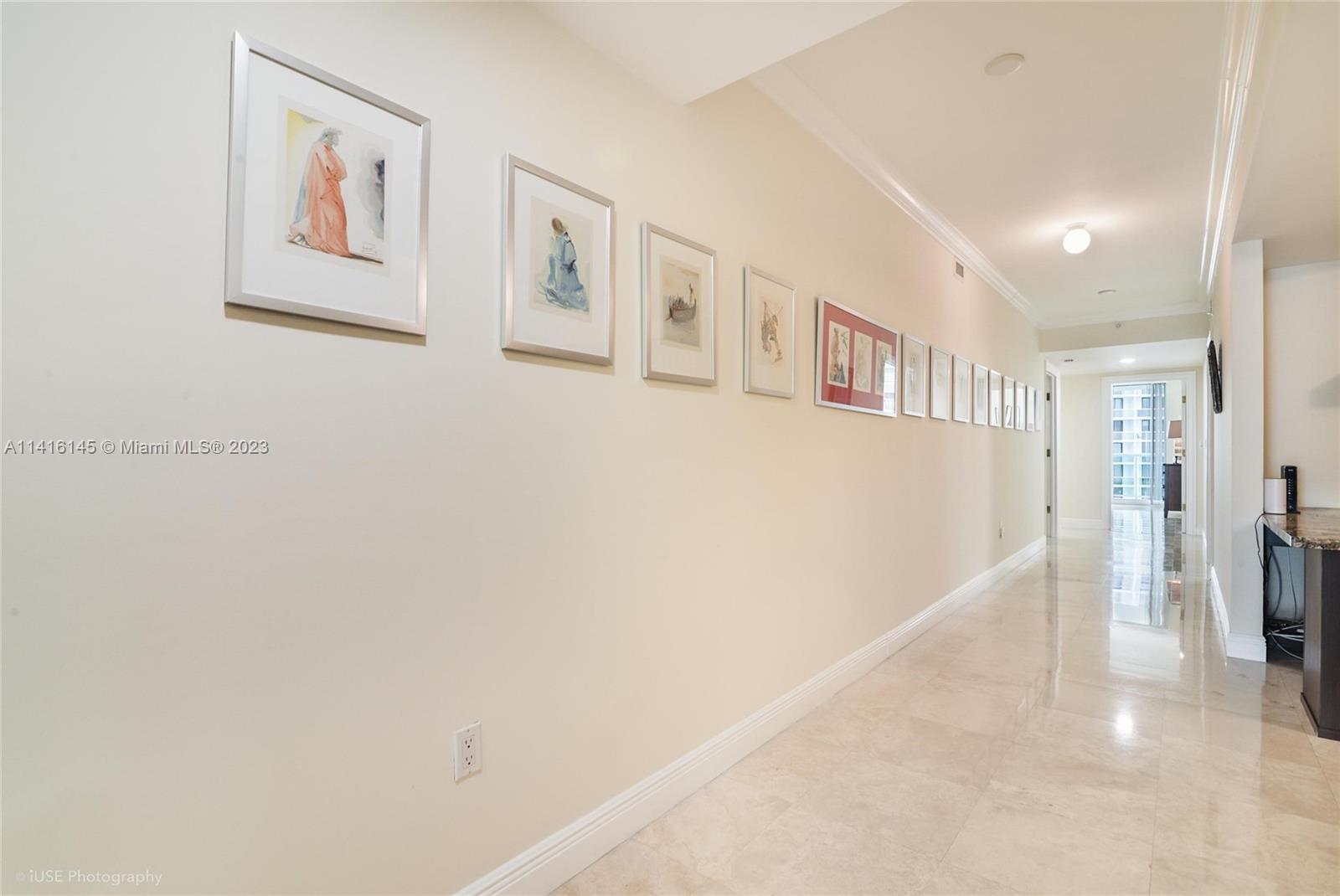 HAMPTONS SOUTH CONDO - Residential