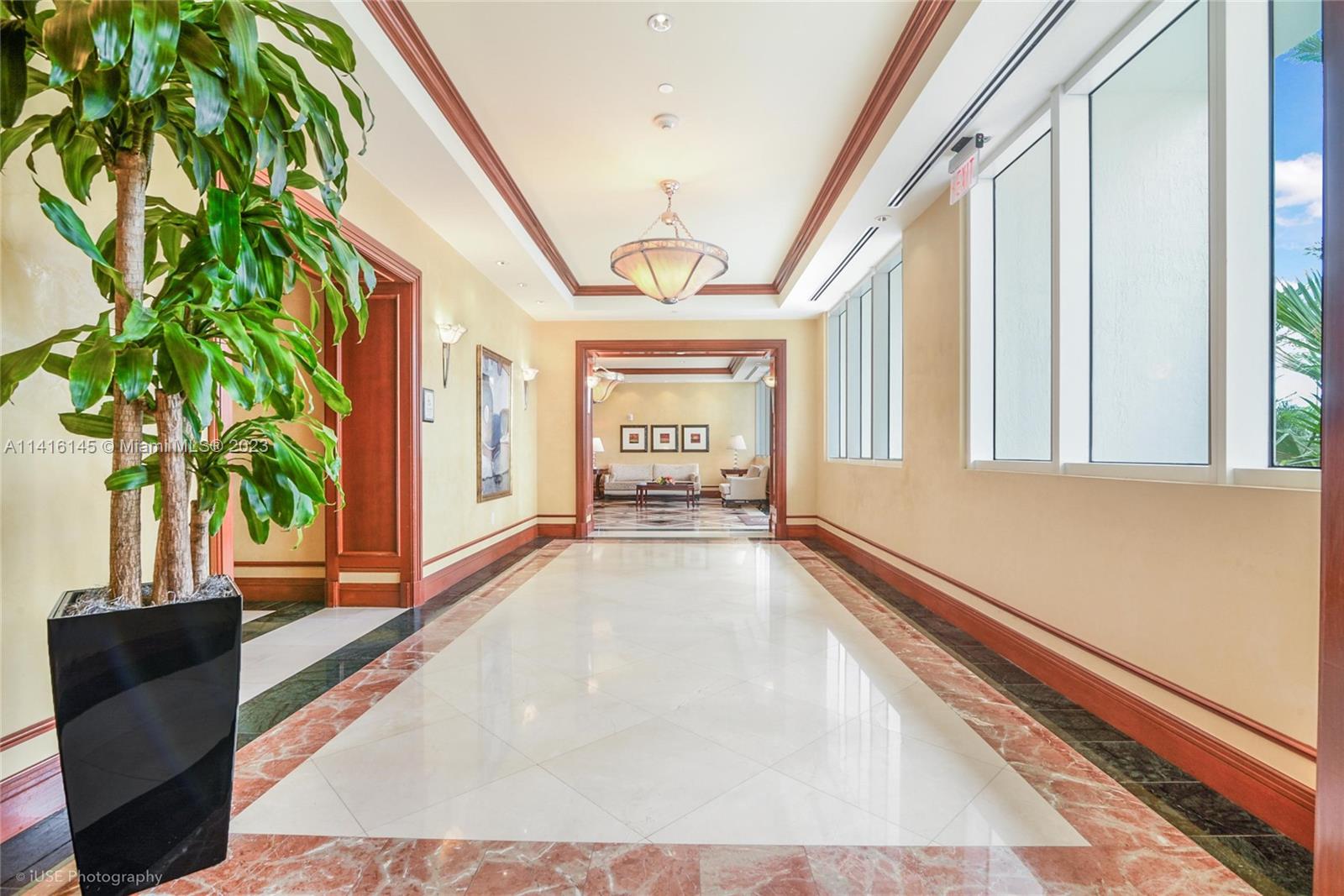 HAMPTONS SOUTH CONDO - Residential