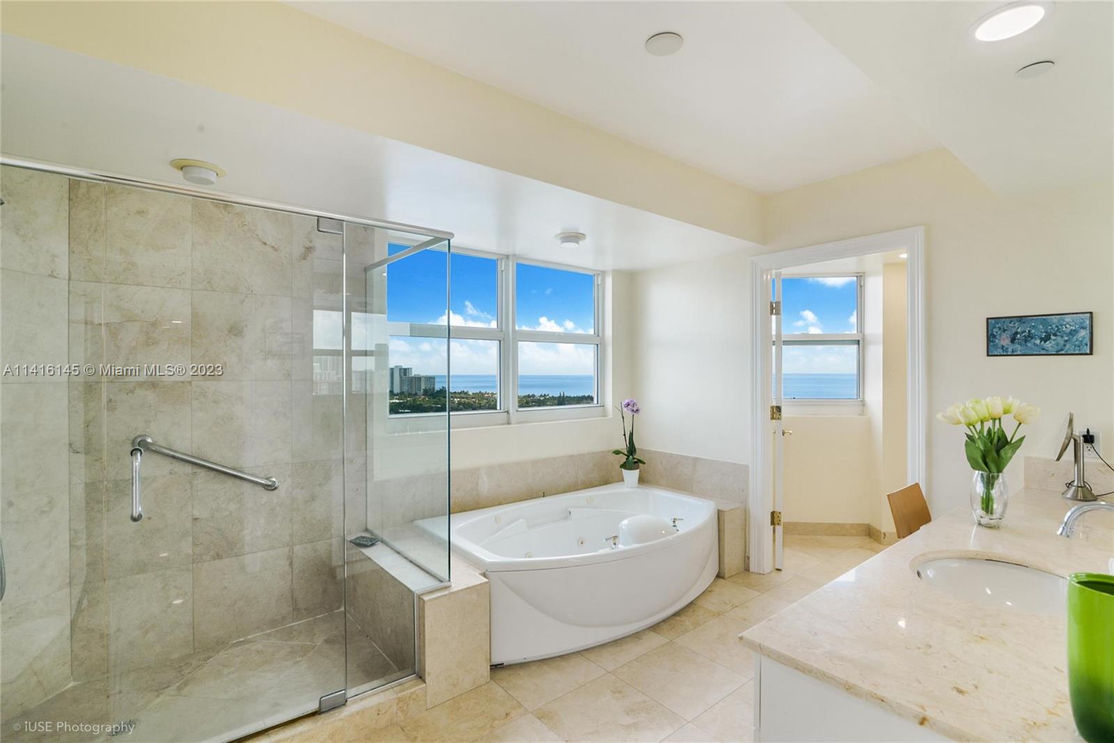 HAMPTONS SOUTH CONDO - Residential