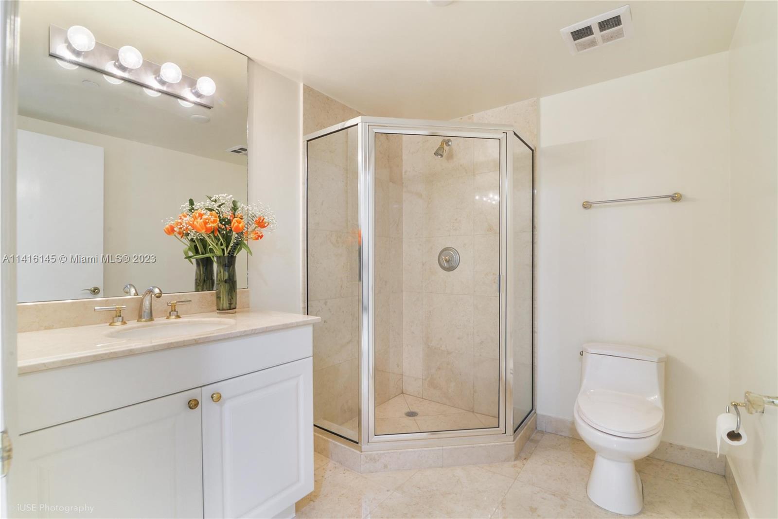 HAMPTONS SOUTH CONDO - Residential