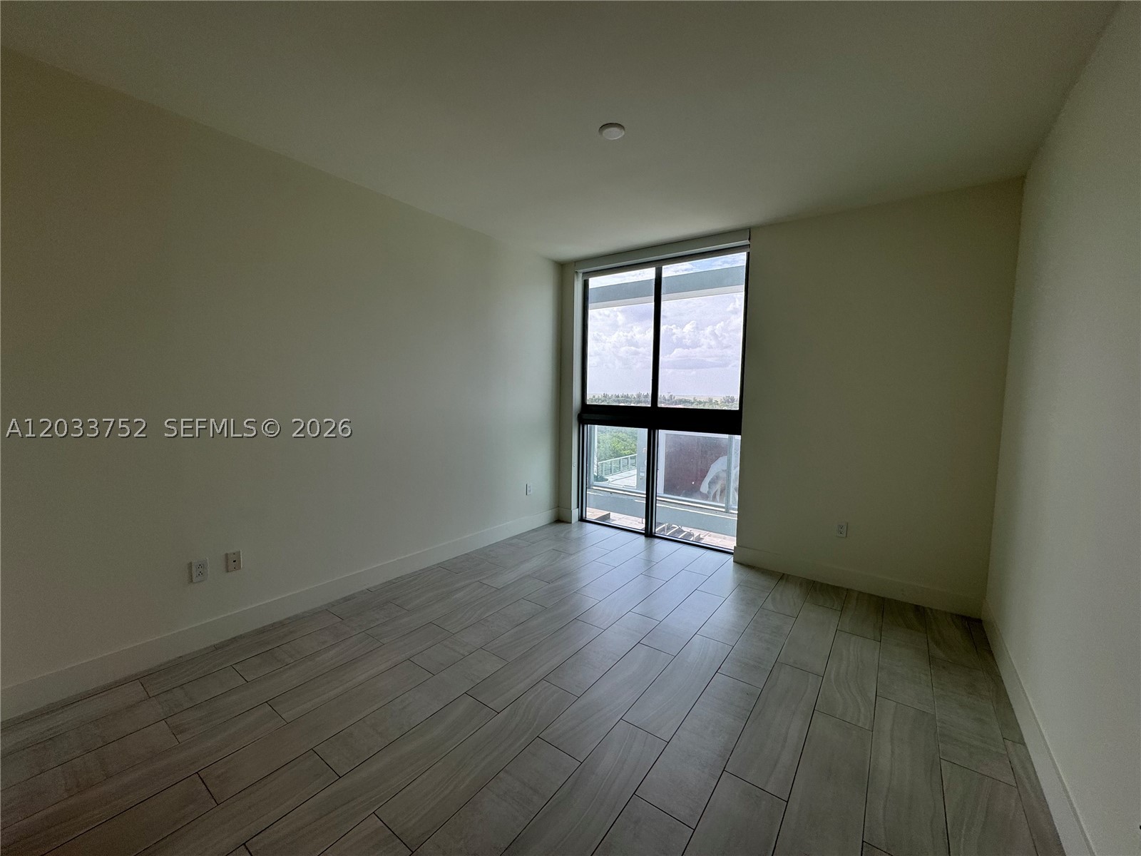 METROPICA NORTH TOWER ONE - Residential Lease
