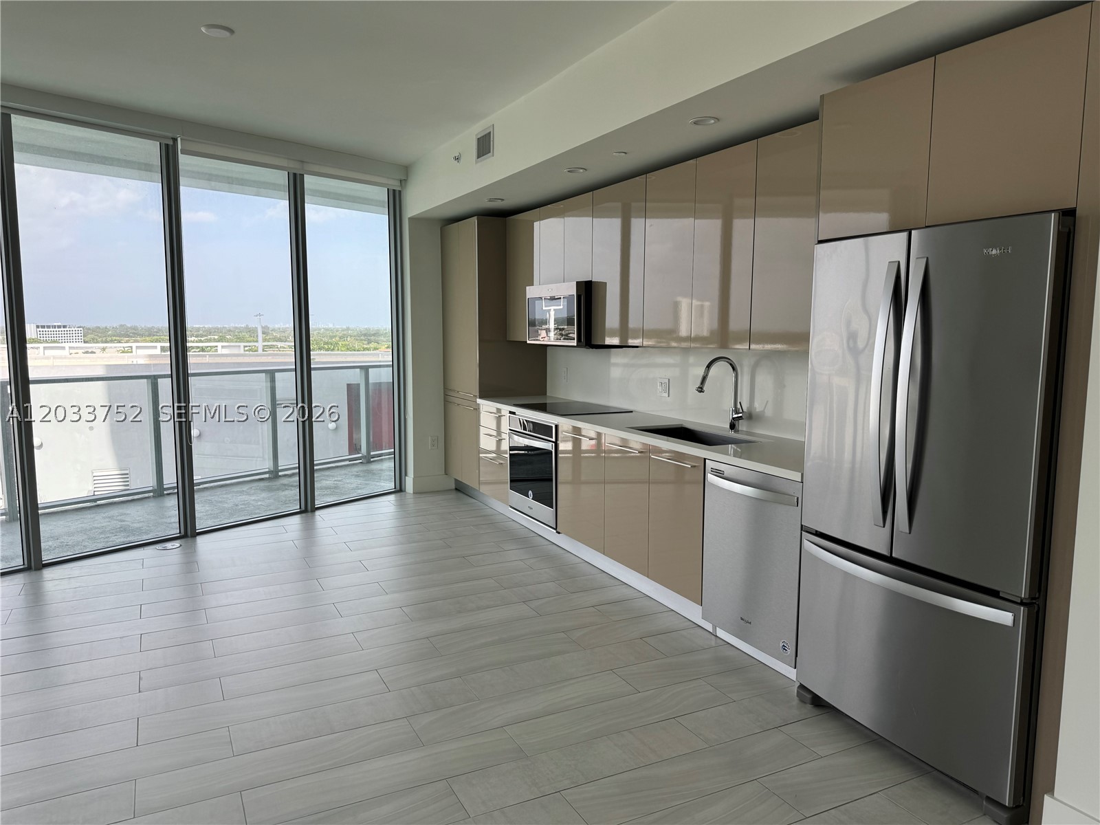 METROPICA NORTH TOWER ONE - Residential Lease