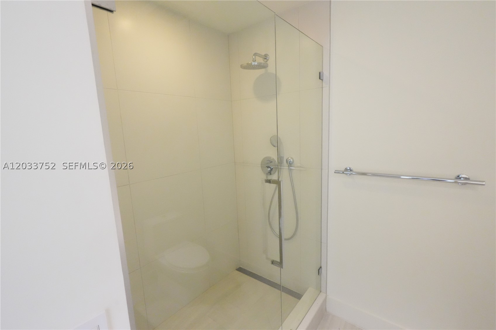 METROPICA NORTH TOWER ONE - Residential Lease