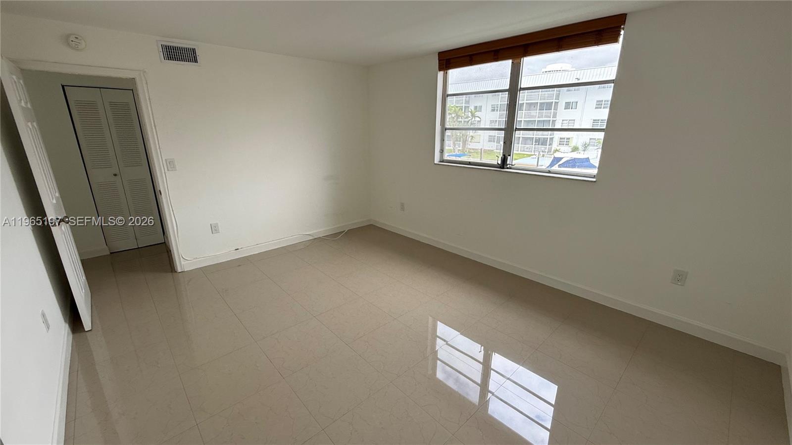 EDEN ISLES CONDO PART 3 - Residential