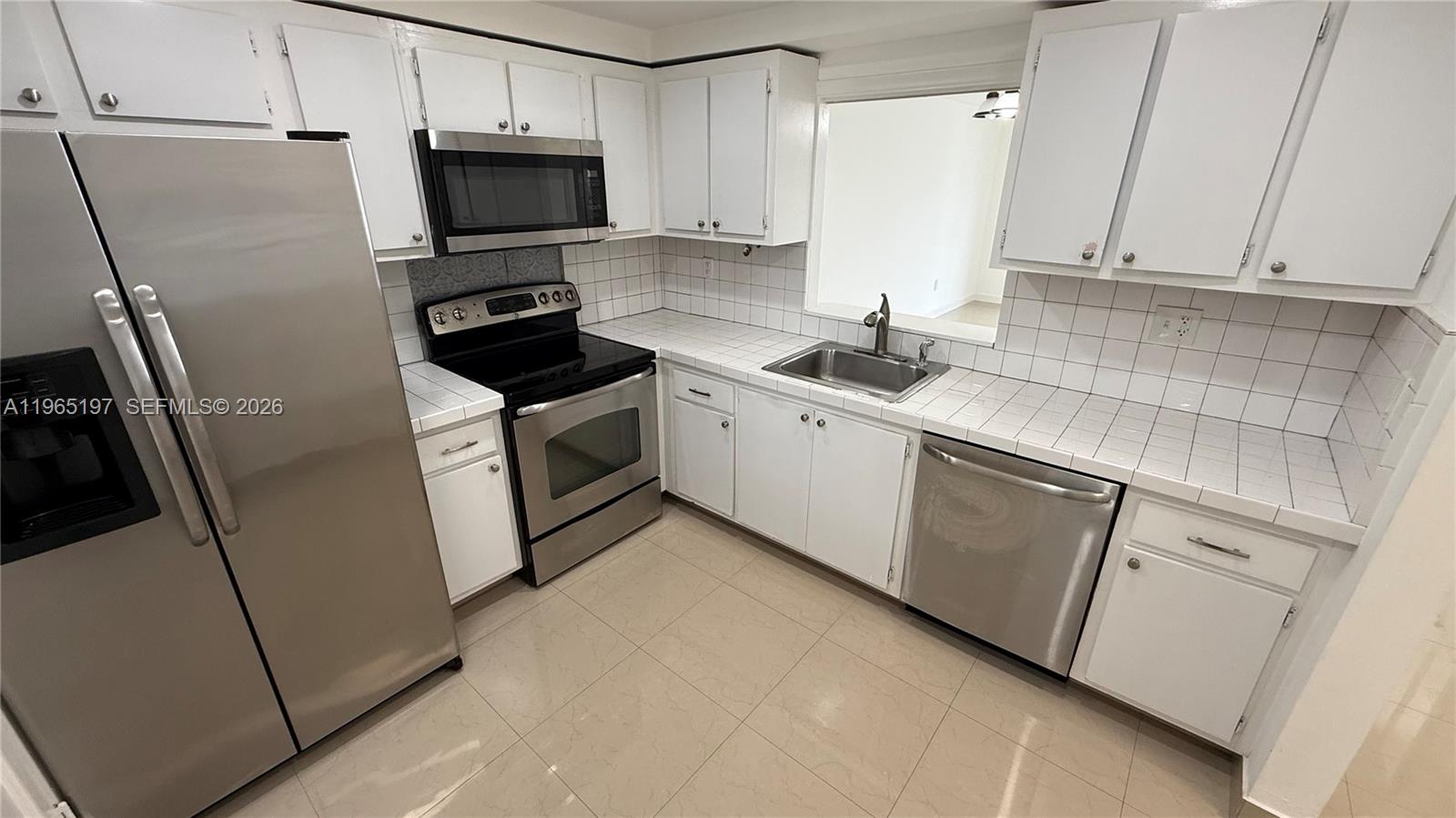 EDEN ISLES CONDO PART 3 - Residential