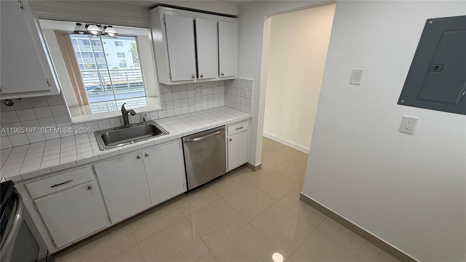 EDEN ISLES CONDO PART 3 - Residential