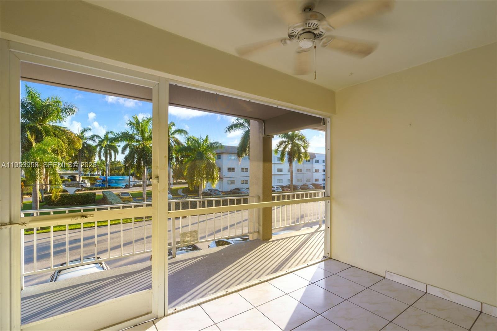 PARADISE BY THE SEA CONDO - Residential Lease