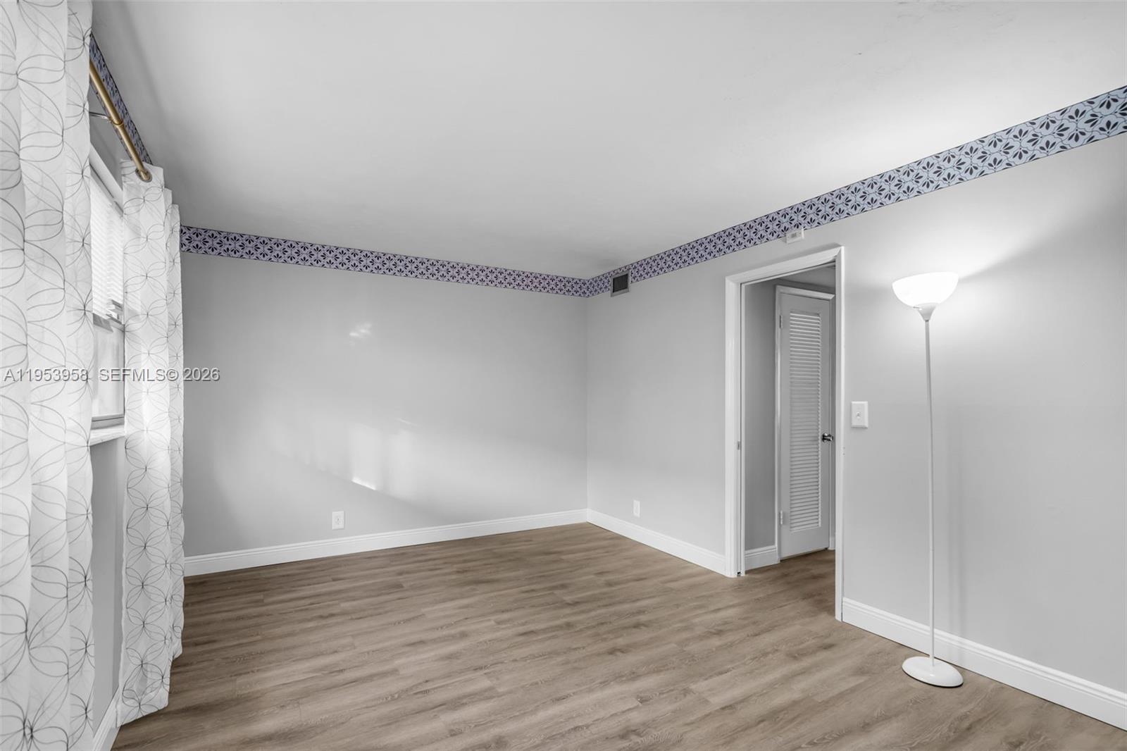 PARADISE BY THE SEA CONDO - Residential Lease