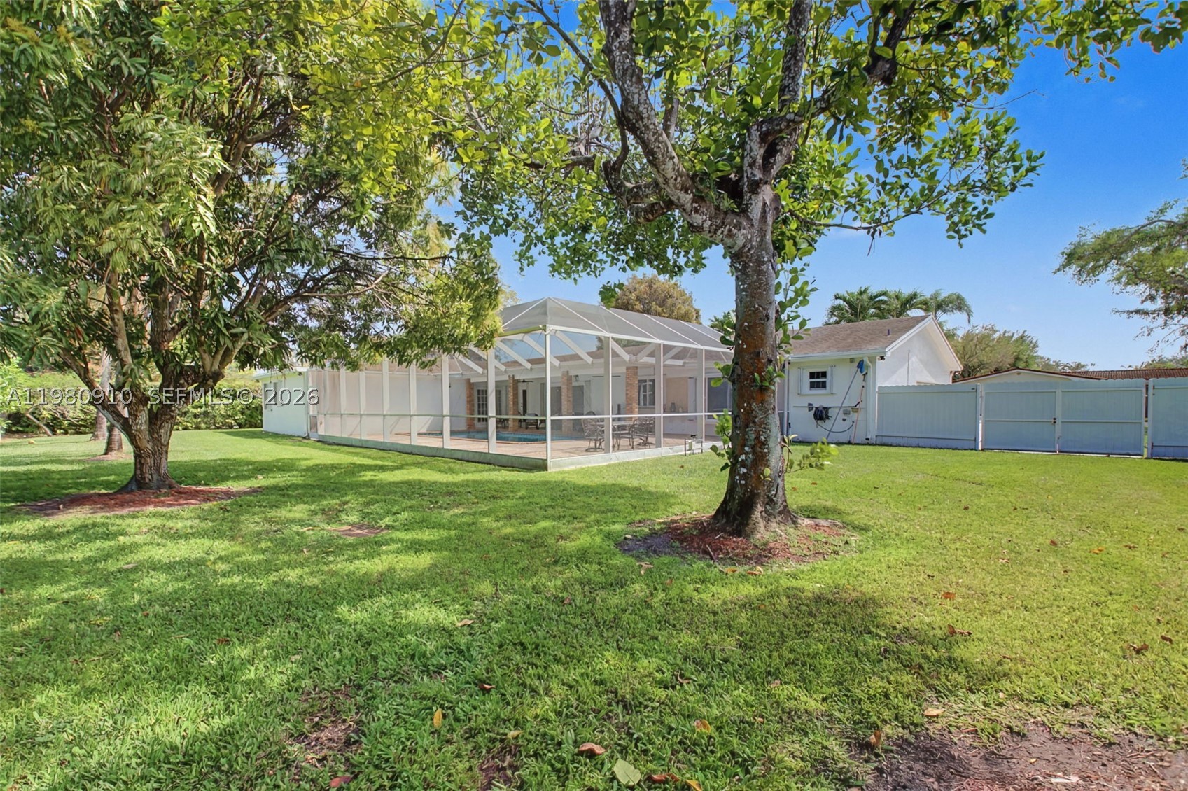 MANGOWOOD PARK - Residential