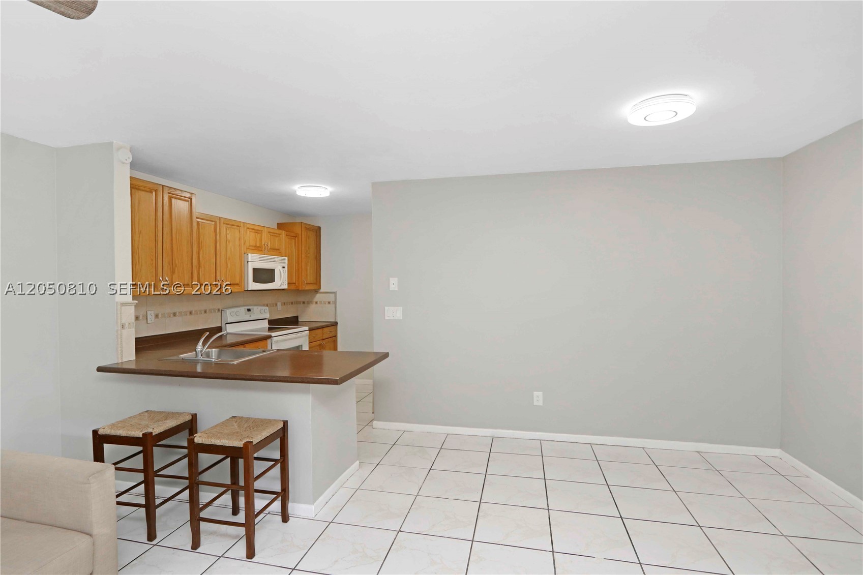 LAGO GRANDE TWO CONDO - Residential Lease