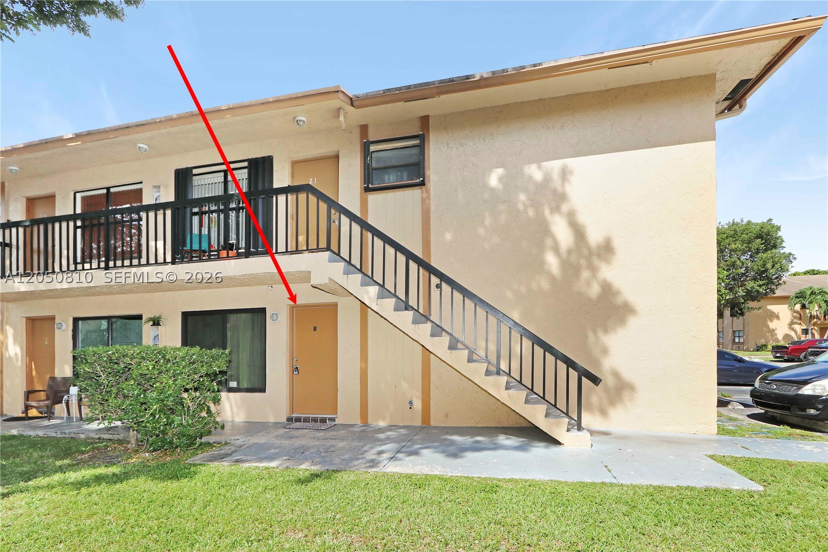 Located just minutes from the Palmetto Expressway, this beautiful 2-bedroom, 2-bath apartment offers comfort and convenience at every turn. Both bathrooms have been recently remodeled. Take advantage of three community pools, basketball courts, and scenic walks by the lake—perfect for unwinding at the end of the day. With nearby shopping centers, errands and entertainment are within easy reach. This spacious apartment combines a peaceful atmosphere.