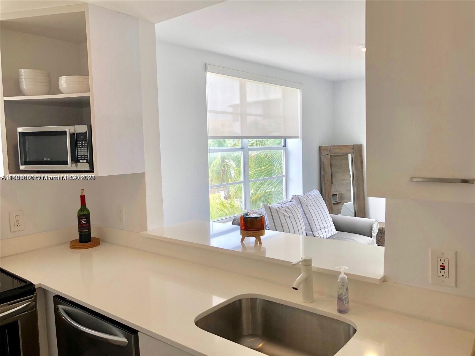 THE DRAKE CONDO - Residential Lease