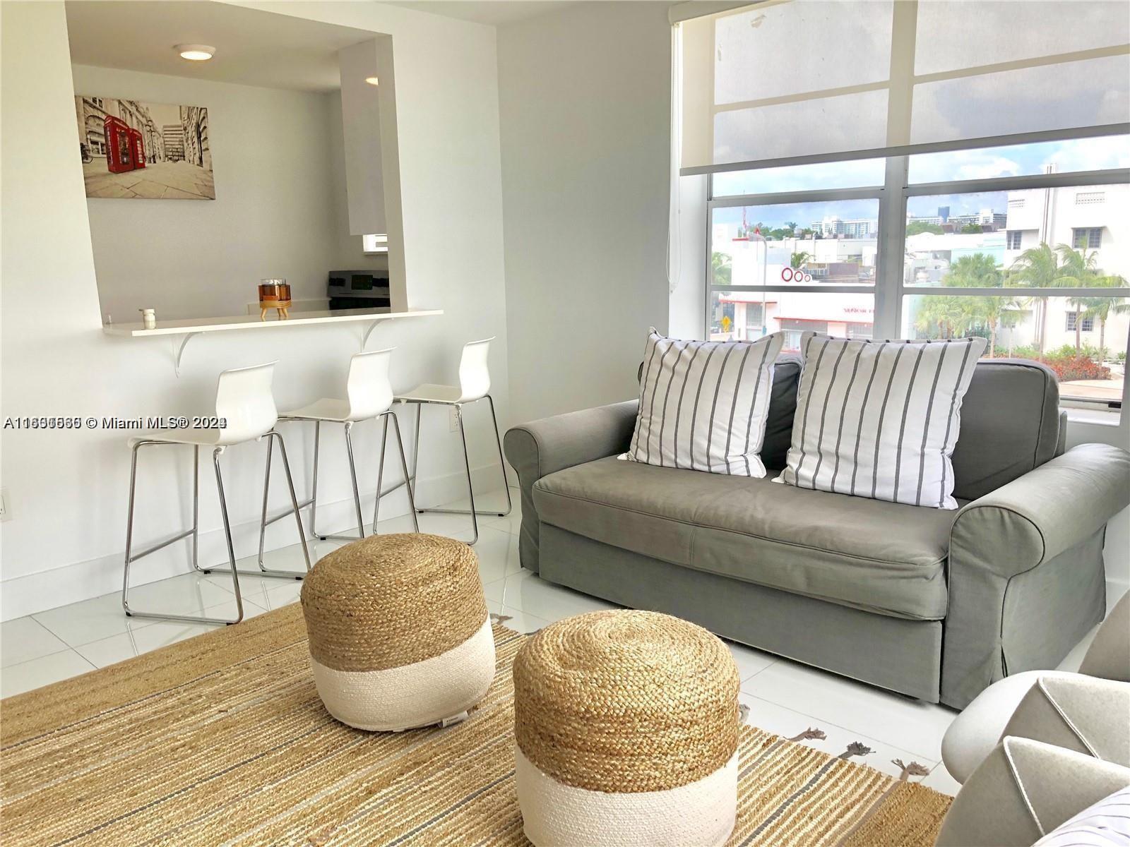 THE DRAKE CONDO - Residential Lease