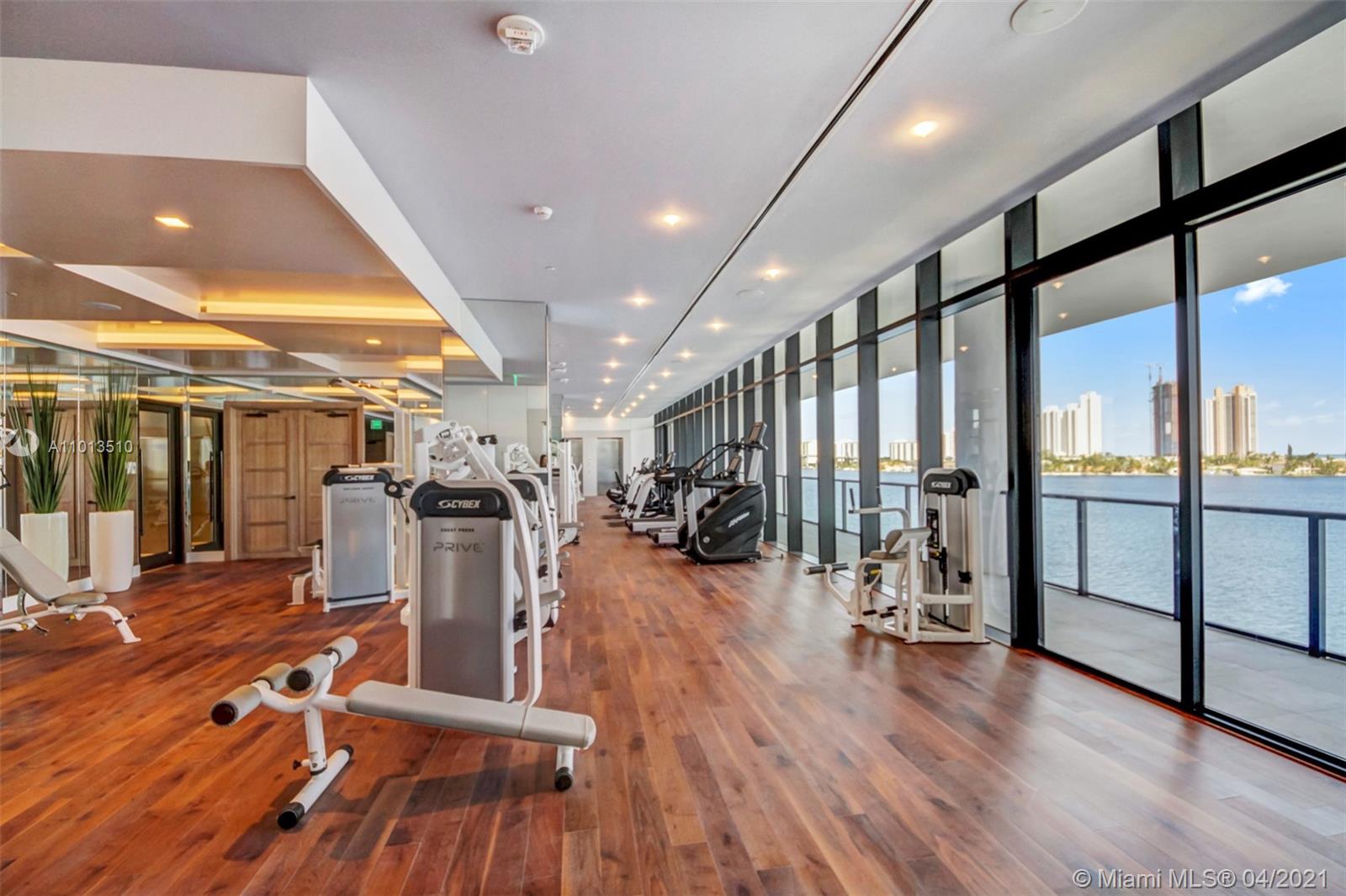 PRIVE CONDO - Residential