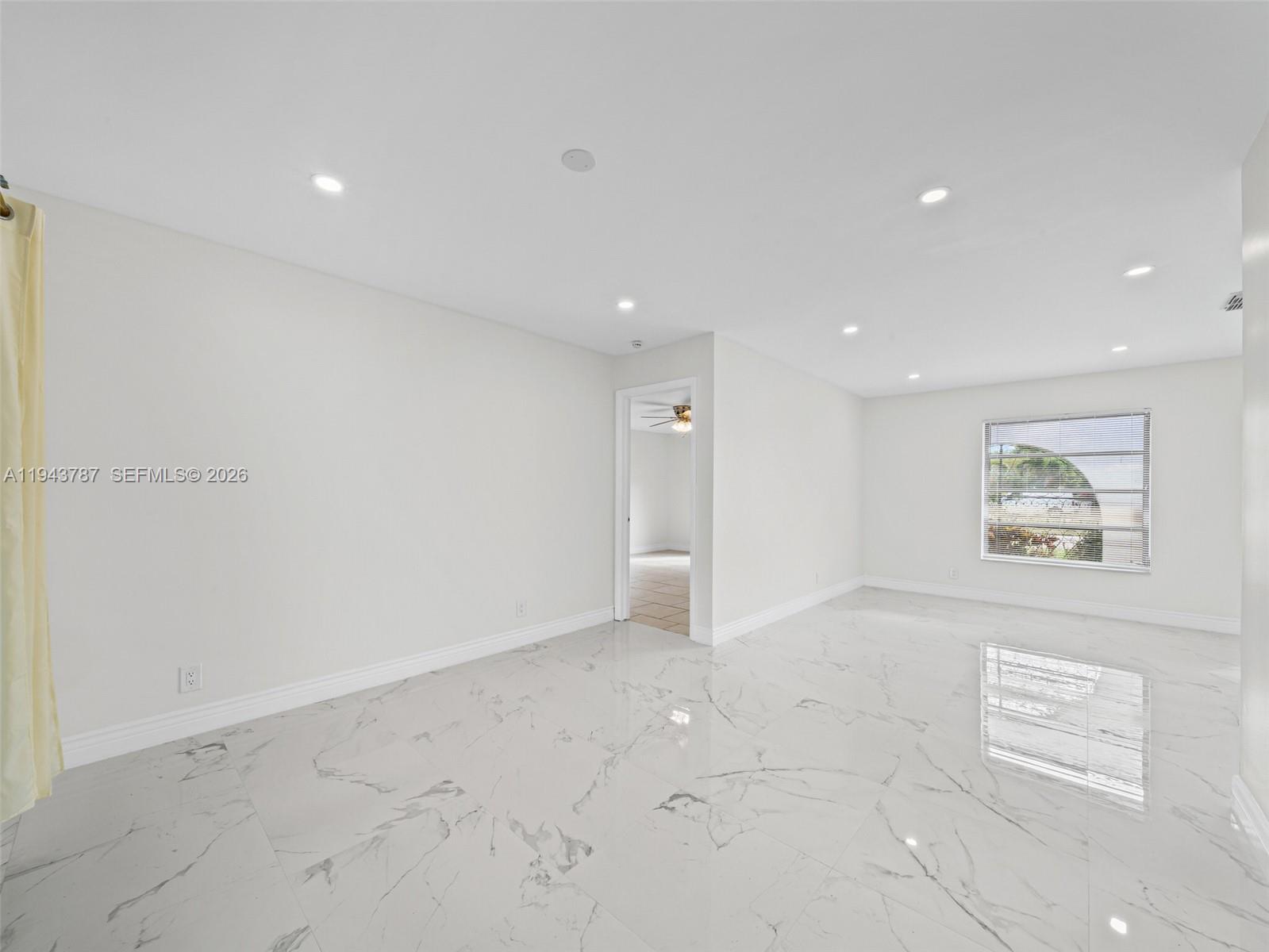 DEER RUN SPRINGS - Residential