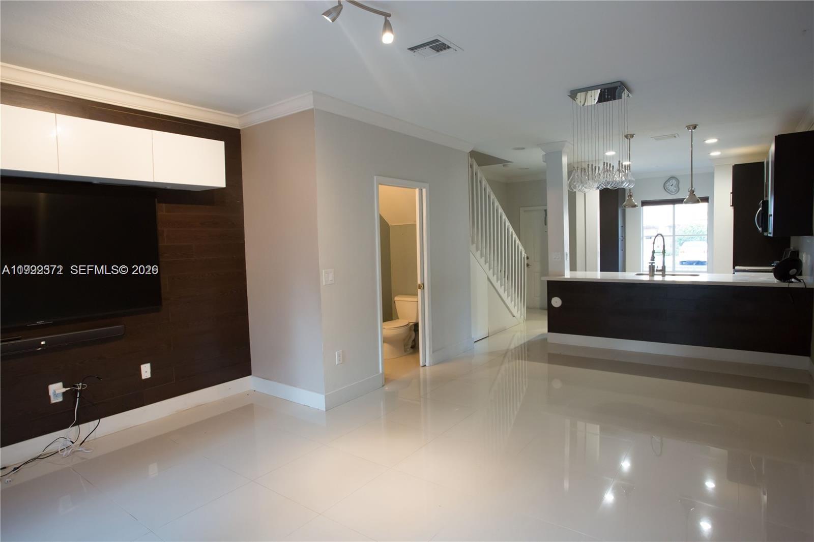 TUSCANY NO 6 CONDO - Residential