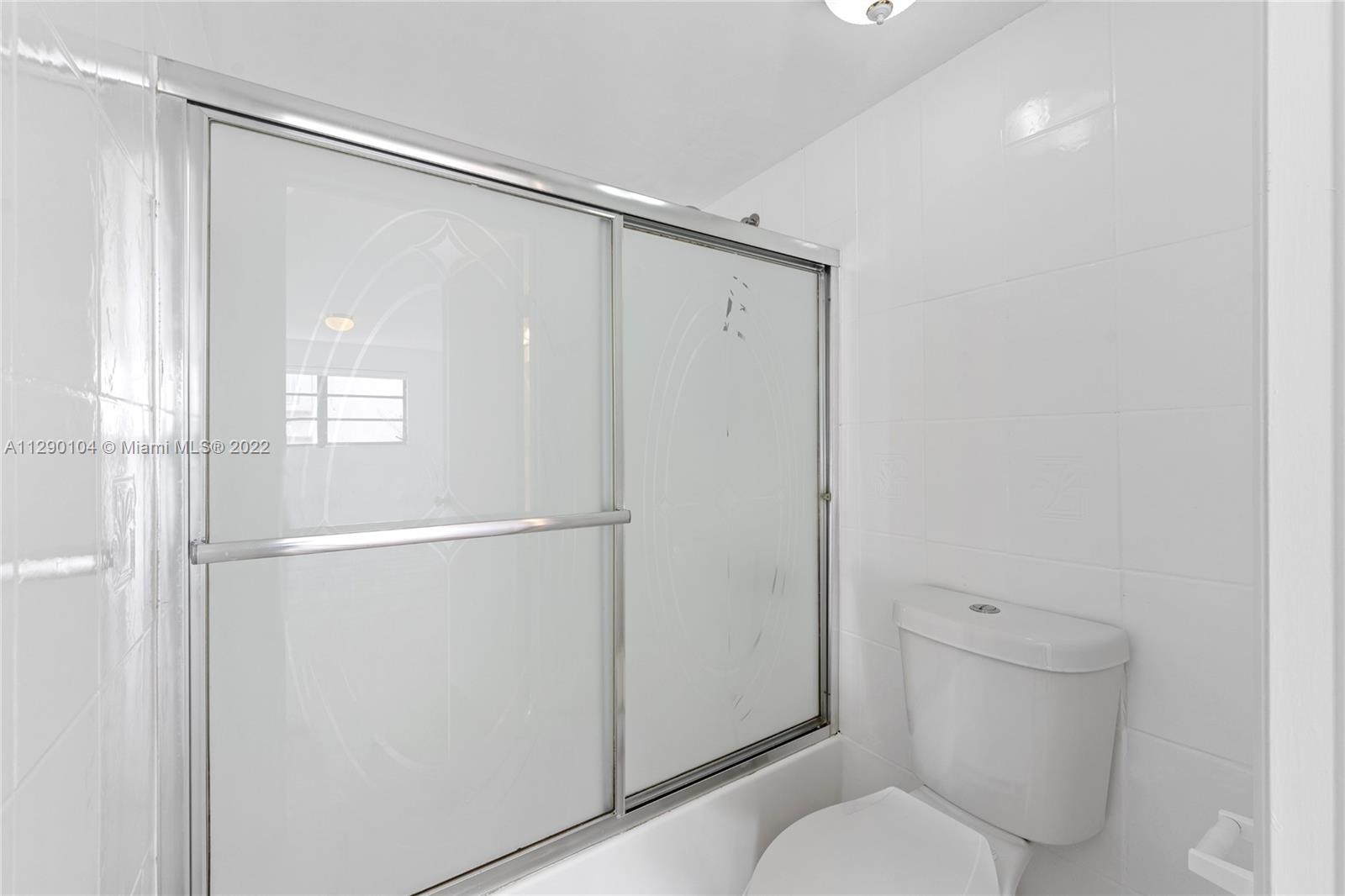 BAYVIEW GARDENS CONDO - Residential Lease