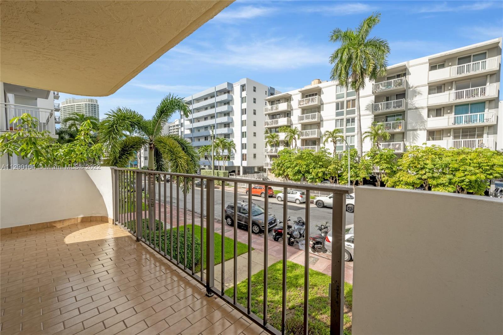 BAYVIEW GARDENS CONDO - Residential Lease