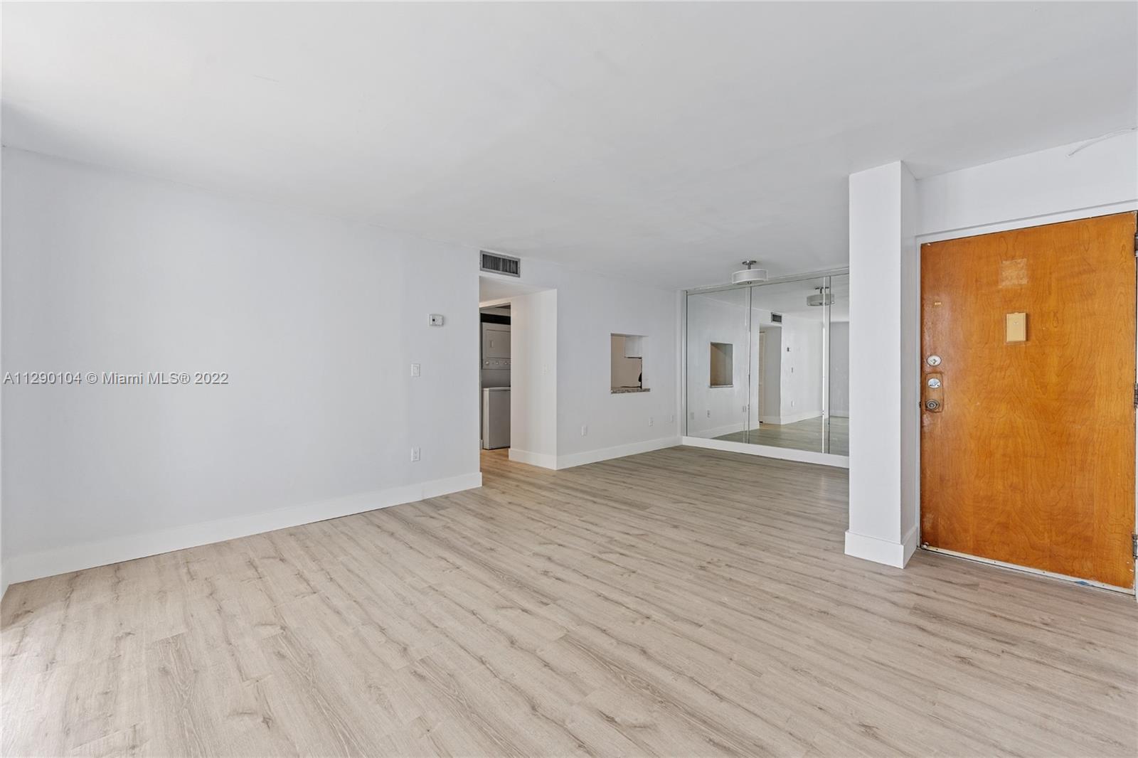 BAYVIEW GARDENS CONDO - Residential Lease