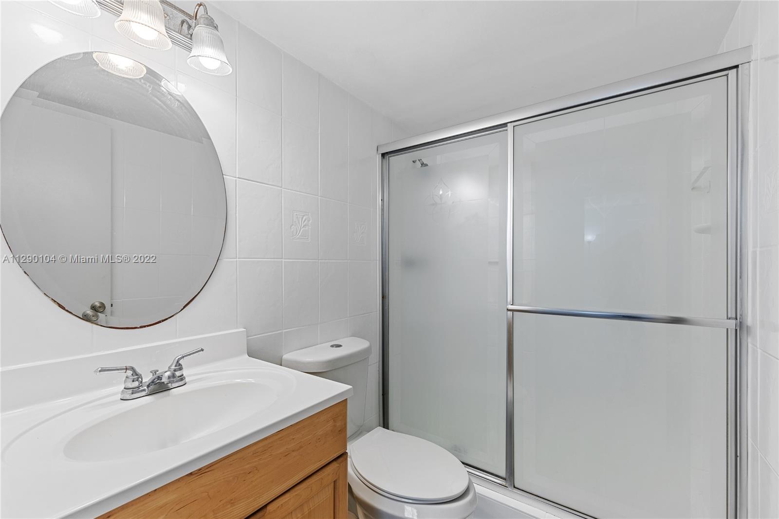 BAYVIEW GARDENS CONDO - Residential Lease