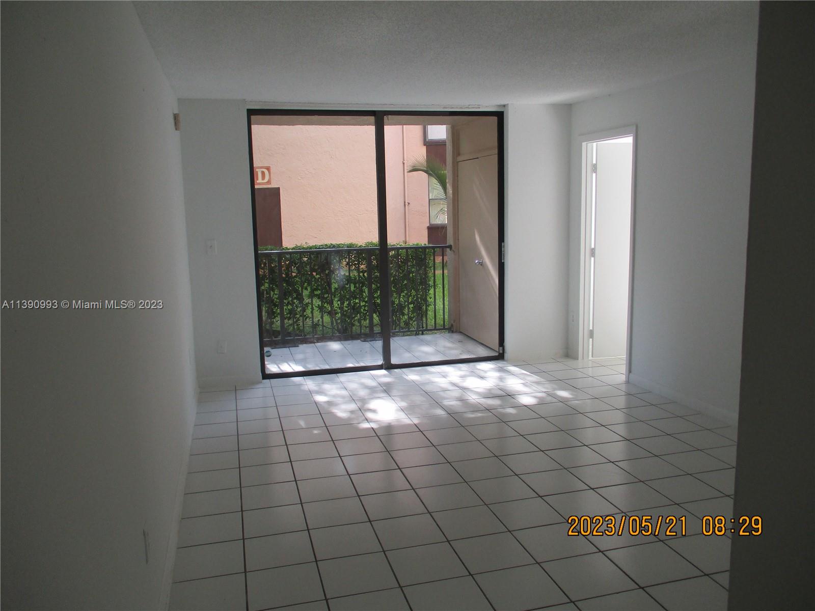 PROMENADE AT KENDALE LAKE - Residential Lease