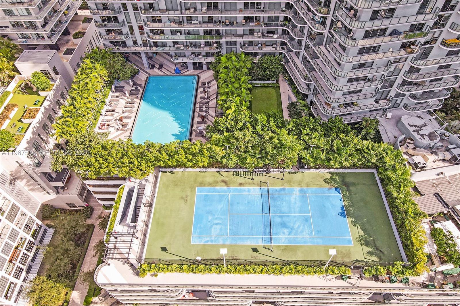 3401 MIDTOWN CONDO - Residential