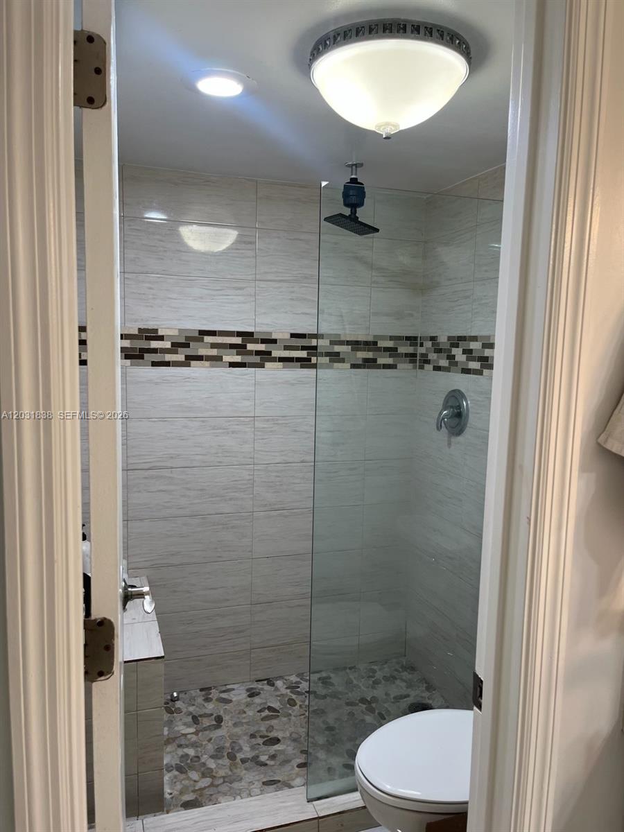 TANGERINE CONDOMINIUM TWO - Residential Lease