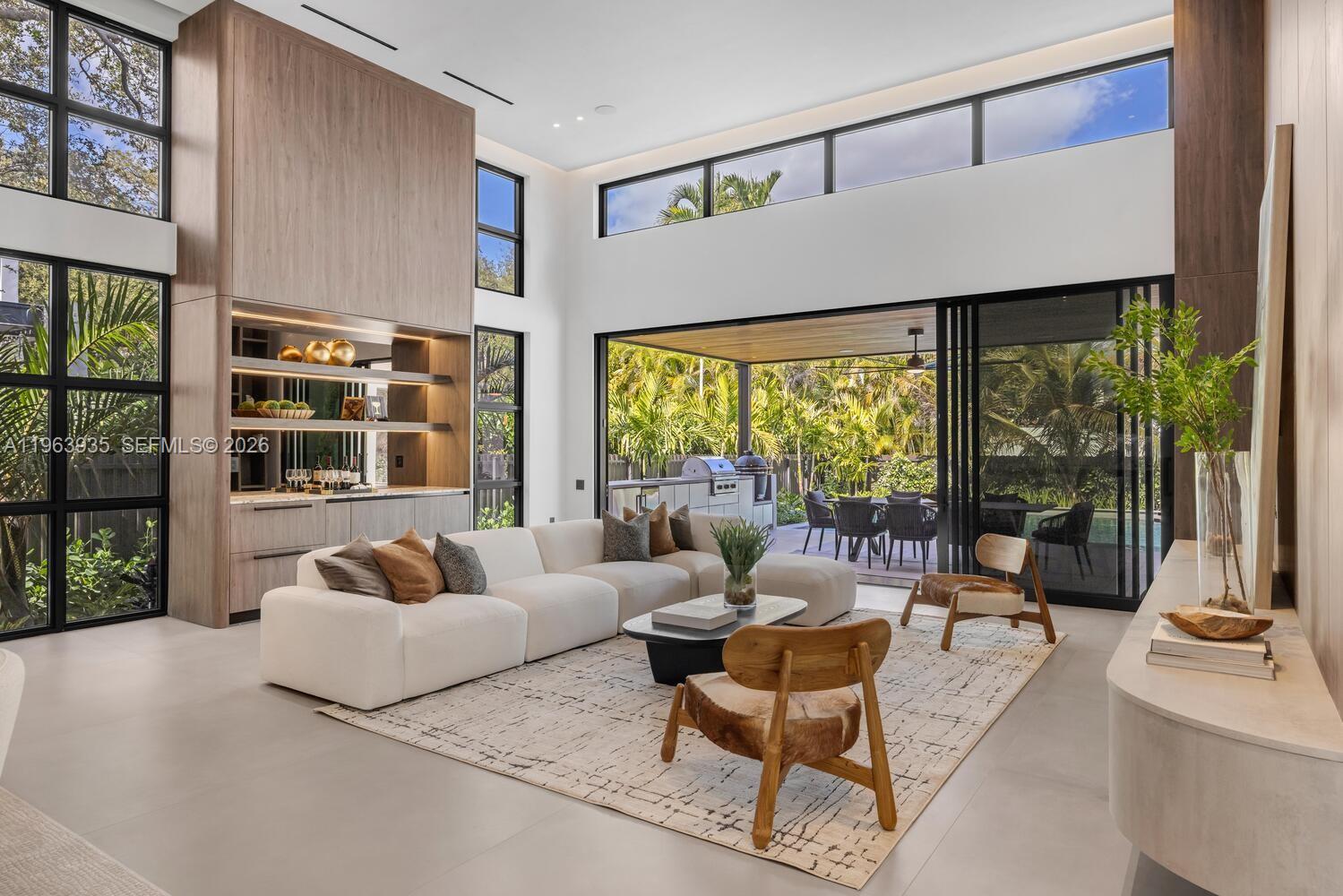 MIAMI SHORES SEC 3 - Residential
