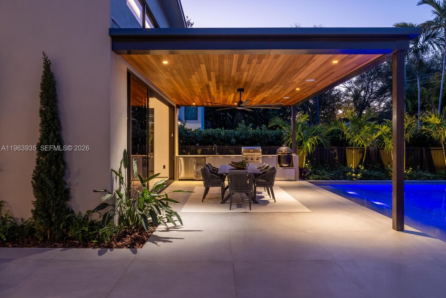 MIAMI SHORES SEC 3 - Residential