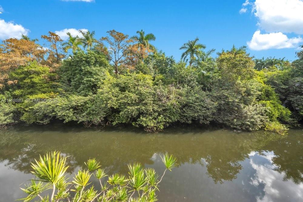 ENJOY COMFORT,PRIVACY AND RESORT-STYLE LIVING IN THIS BEAUTIFULLY MAINTAINED CONDO LOCATED IN THE DESIRABLE ROYAL PARK COMUNITY.THIS BRIGHT AND COZY UNIT FEATURES 2 BEDROMS, 2 FULL BATHROOMS, A SPACIOUS WALK-IN CLOSET AND LAMINATED WOOD FLOORING THROUGHOUT.THE PRIVATE BALCONY OVERLOOKS A PACEFUL ECOLOGICAL GREEN FOREST AREA FILLED WITH BIRDS,FISH AND TURTLES, THE PERFECT SPOT TO RELAX AND UNWIND.THE CONDO IS OFFERED FULLY FURNISHED AND INCLUDES STAINLESS-STEEL APPLIANCES AND EQUIPPED KITCHEN. ONE ASSIGNED PARKING SPACE AND GUEST PARKING ARE INCLUDED.ENJOY  A STYLISH CLUBHOUSE AND EXCELLENT AMENTIES: THREE POOLS,FITNESS CENTER & SAUNA,STEAM ROOM & BILLARDS. GATED COMMUNITY WITH PERMANENT SECURITY, THE PROPERTY OFFERS QUICK ACCES TO MAJOR AIPORTS.DON'T MISS IT,SCHEDULE A VISIT TODAY