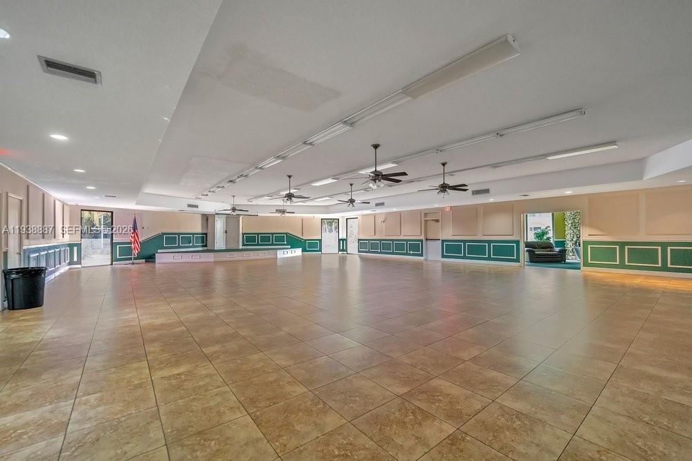 ROYAL PARK CONDO - Residential Lease