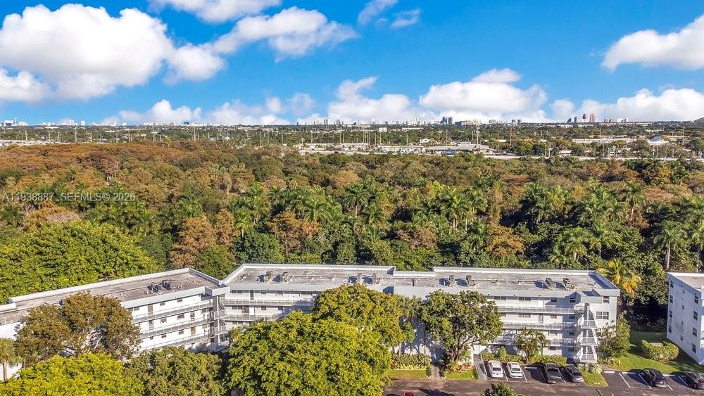 ROYAL PARK CONDO - Residential Lease