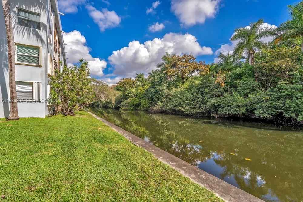 ROYAL PARK CONDO - Residential Lease