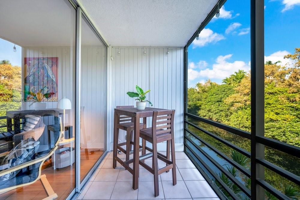 ROYAL PARK CONDO - Residential Lease