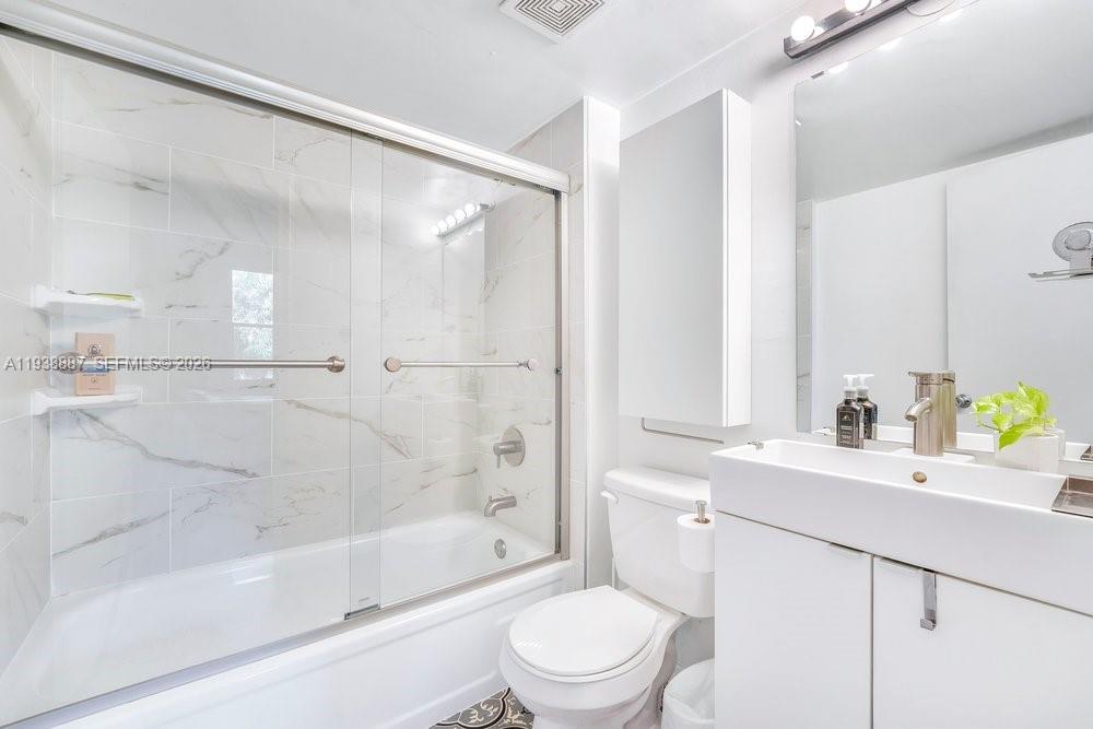 ROYAL PARK CONDO - Residential Lease