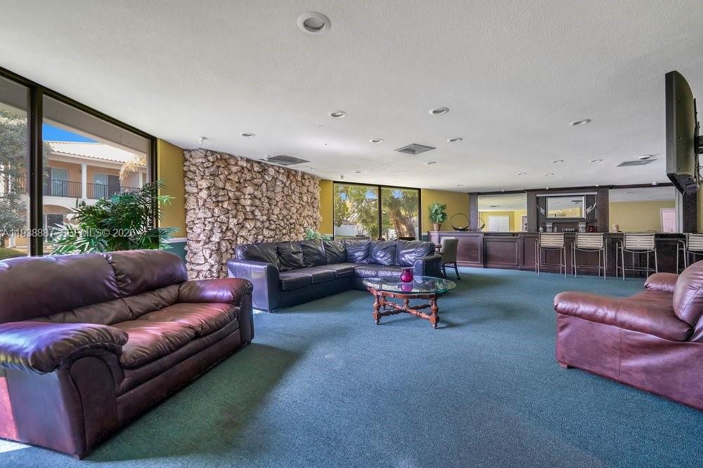 ROYAL PARK CONDO - Residential Lease