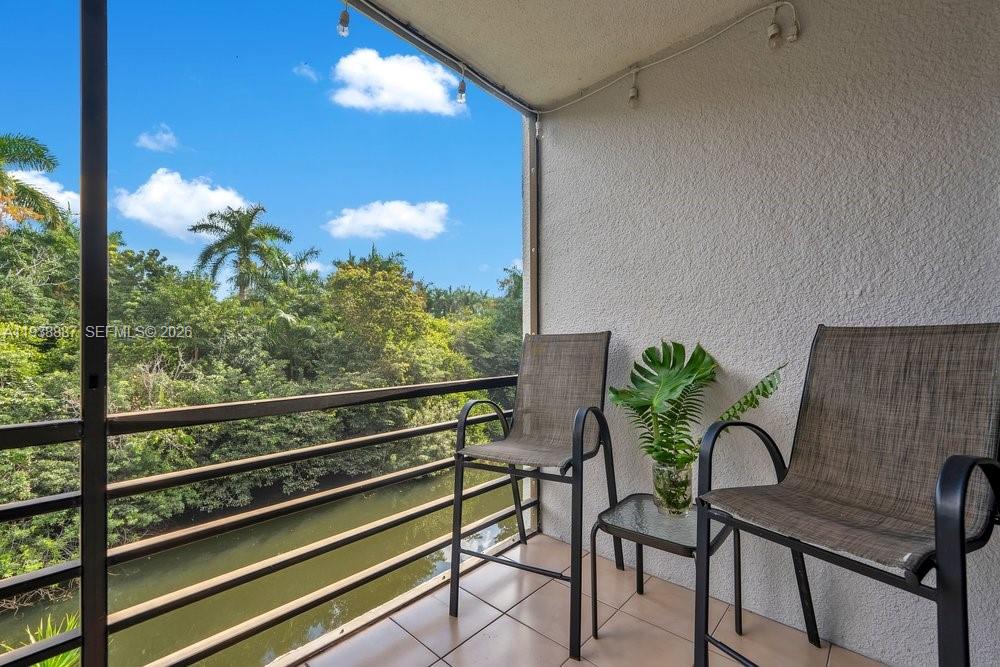 ROYAL PARK CONDO - Residential Lease