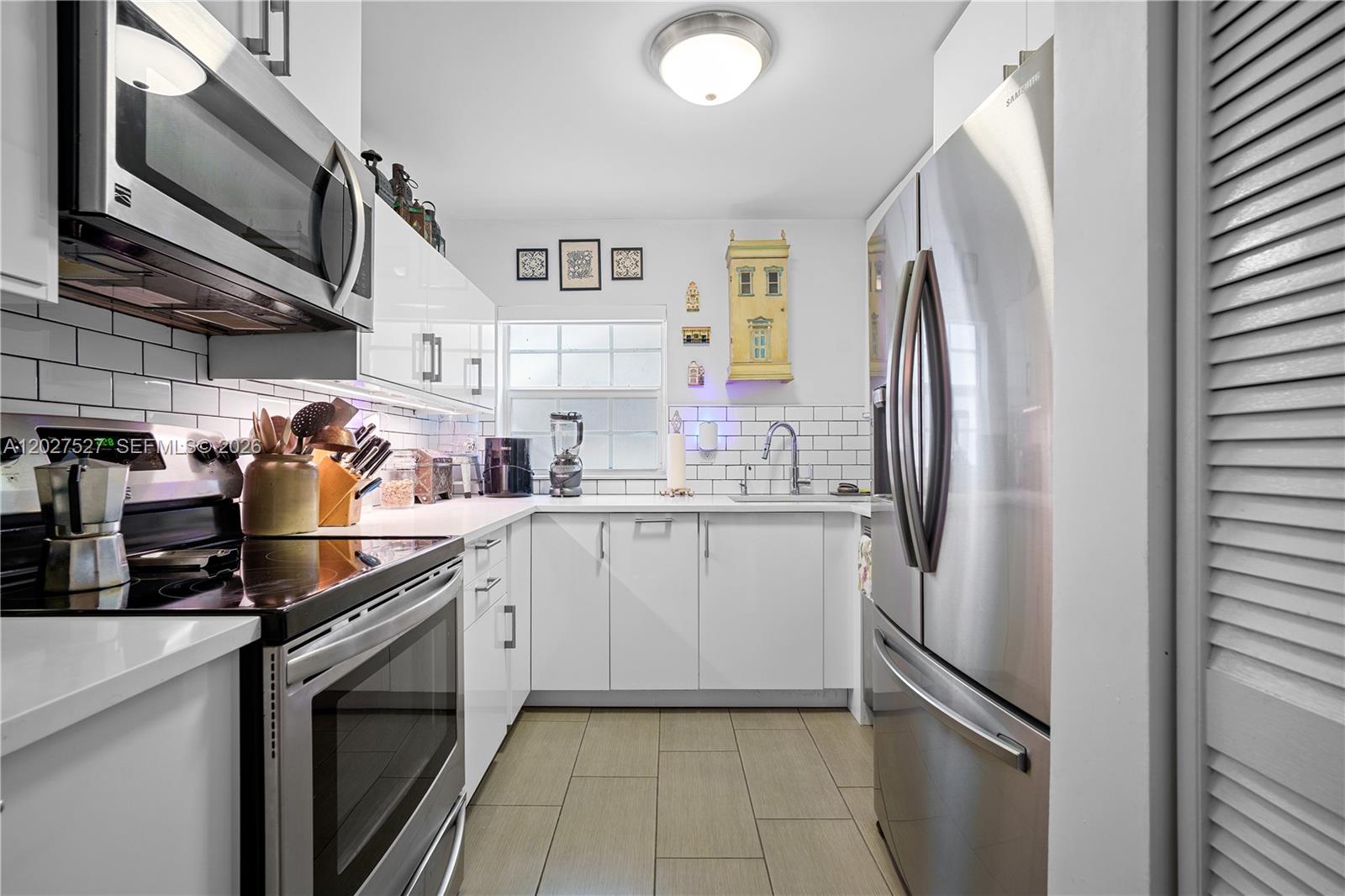 MORNING STAR CONDO - Residential