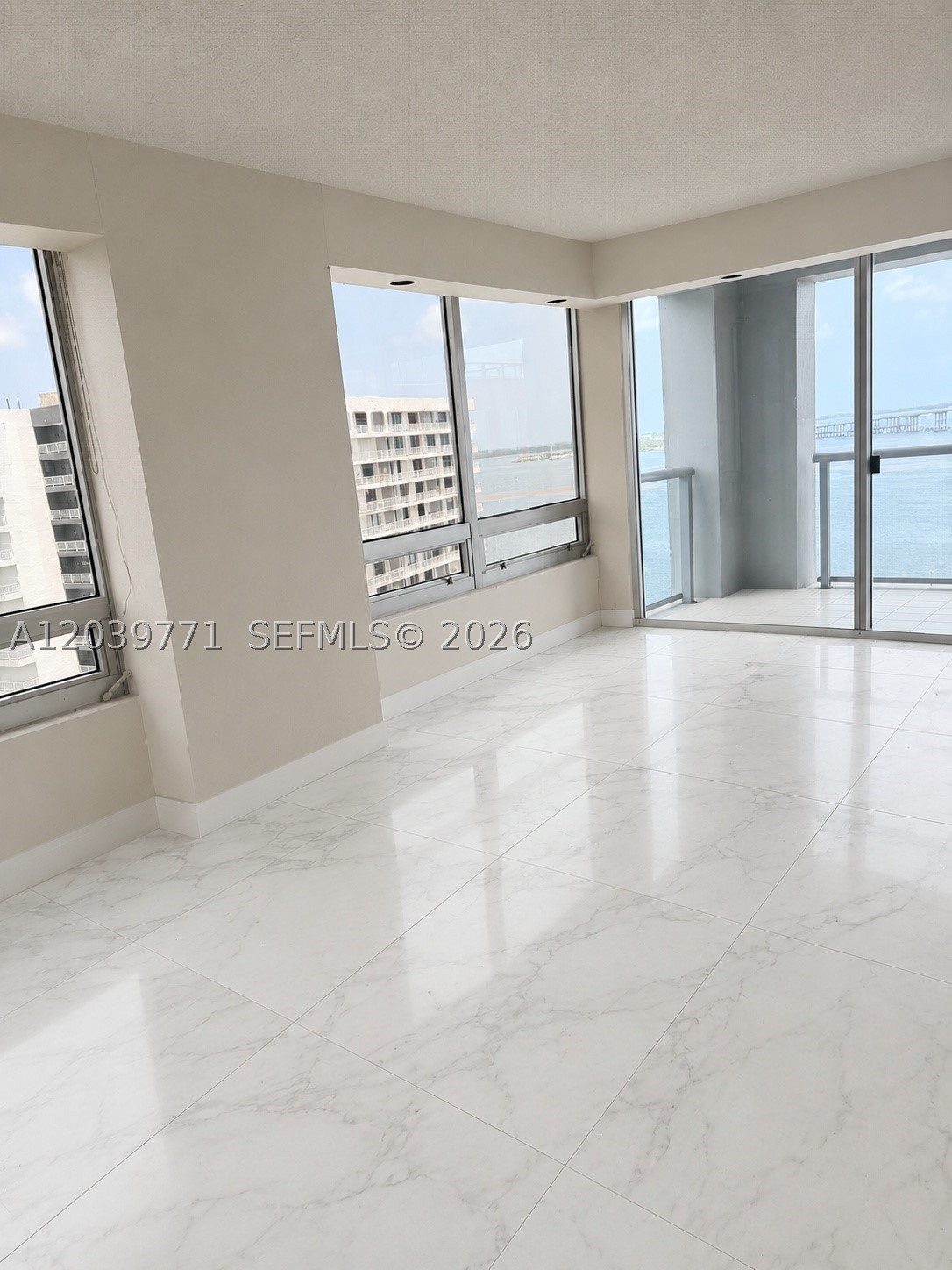 THE PALACE CONDO - Residential