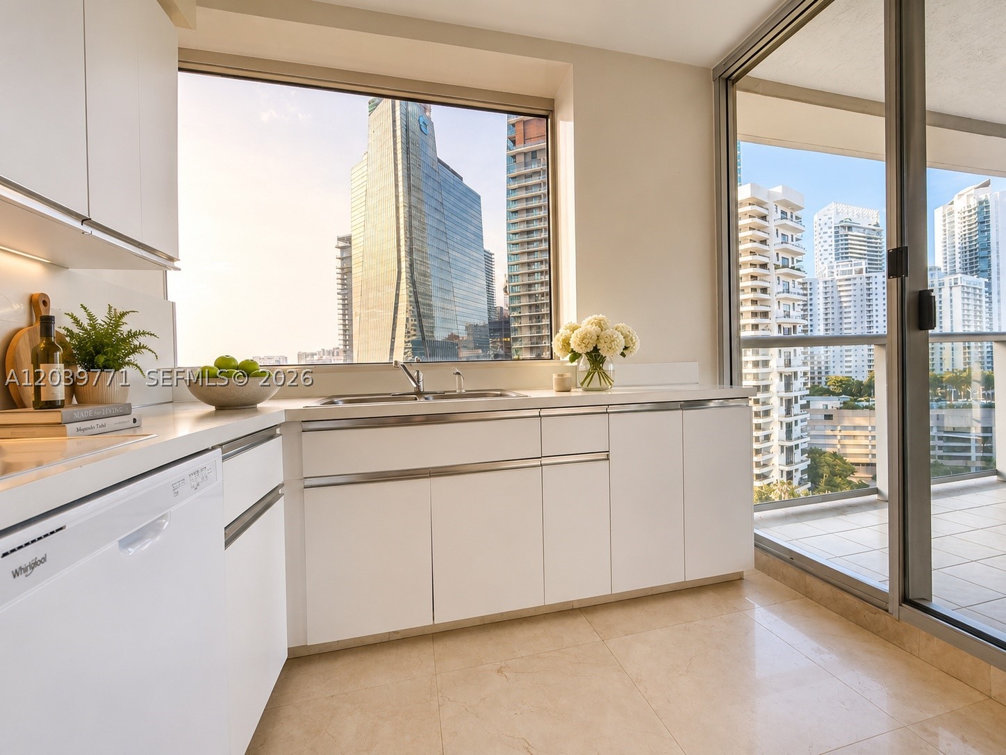 THE PALACE CONDO - Residential