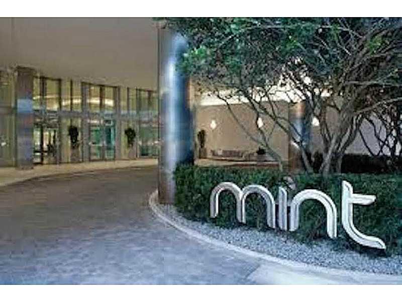 Beautiful 1/1.5 at Mint located in Brickell's most prestigious and private riverfront community. Unit has ceramic flooring throughout, Italian cabinetry, granite countertops, stainless steel appliances, and washer and dryer. Enjoy endless resort-style ame nities such as a five-star spa, steam rooms, saunas, fitness center, swimming pools with breathtaking views, and much more.
