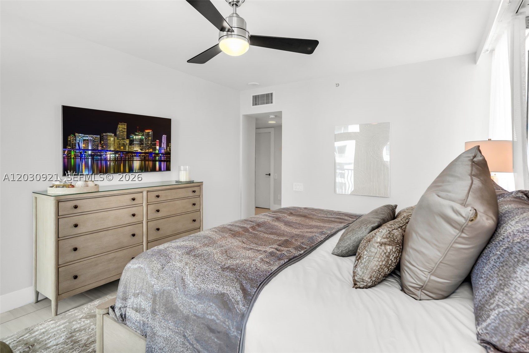 1500 OCEAN DRIVE CONDO - Residential Lease