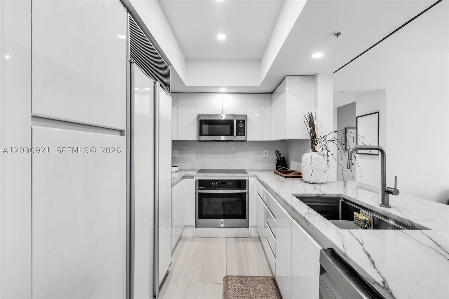 1500 OCEAN DRIVE CONDO - Residential Lease