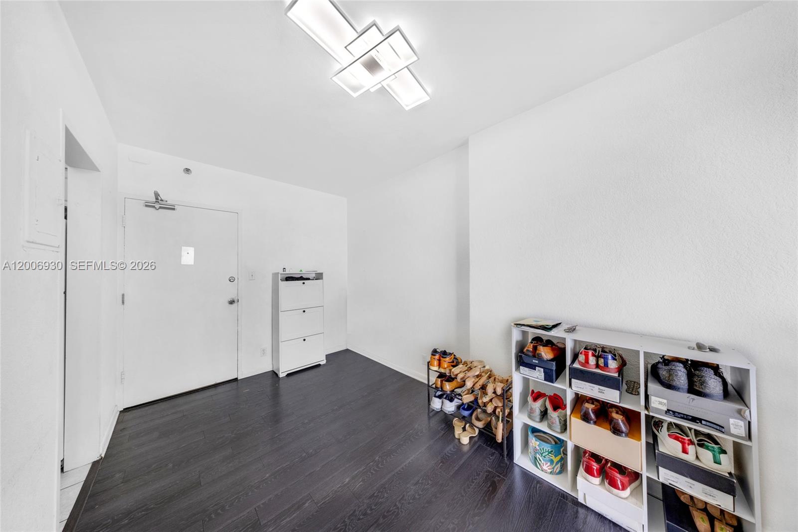 MIRADOR 1000 CONDO - Residential