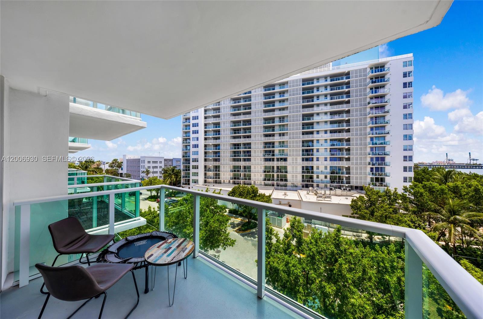 MIRADOR 1000 CONDO - Residential